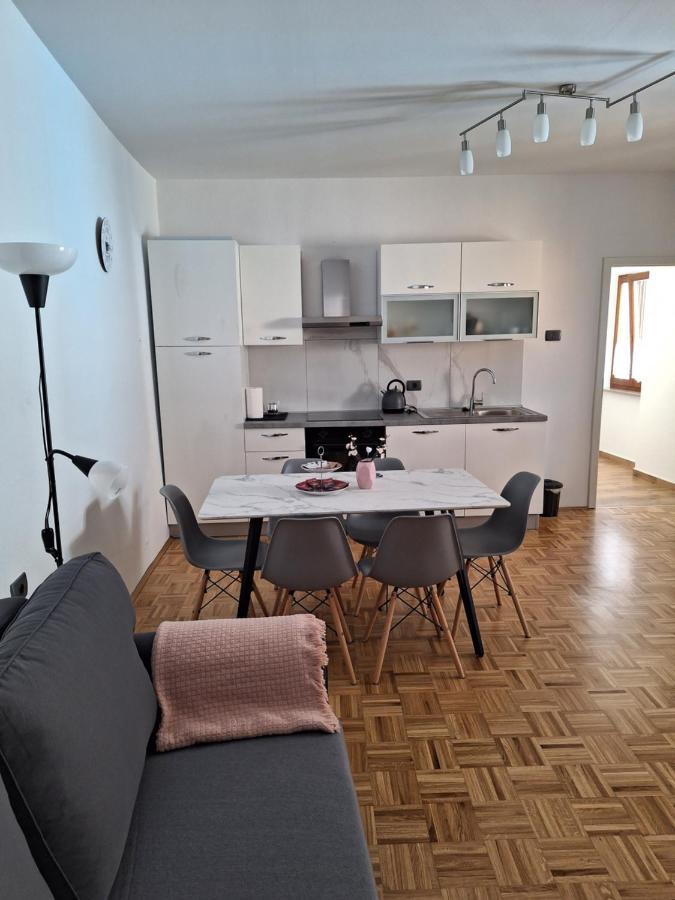Apartment Kp With Parking Koper Exterior photo