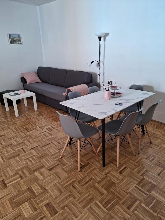 Apartment Kp With Parking Koper Exterior photo